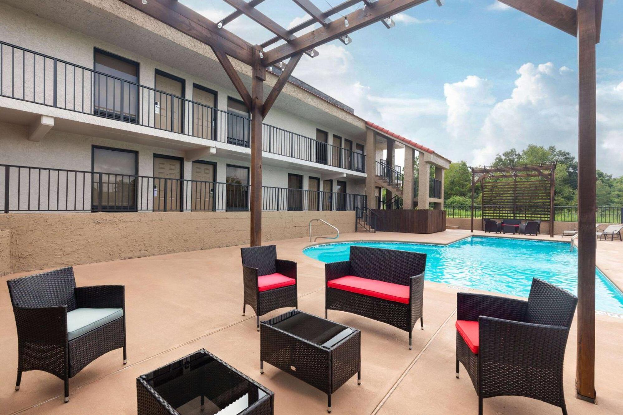 Ramada By Wyndham Bainbridge Otel Dış mekan fotoğraf